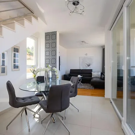 Adriatic Pearl Apartment