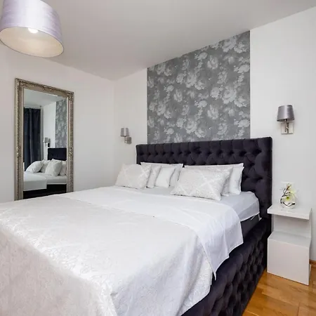 Apartment Adriatic Pearl Makarska